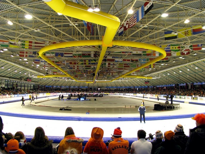 Vanaf vandaag strijden schaatsers over de hele wereld weer in Thialf om de ISU World Cup. Drie dagen lang is er volop schaatsen in Heerenveen.