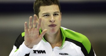 Sven Kramer populair in Zuid-Korea Sven Kramer is niet alleen populair in eigen land. Ook de Zuid-Koreanen zijn fan van onze schaatsheld.