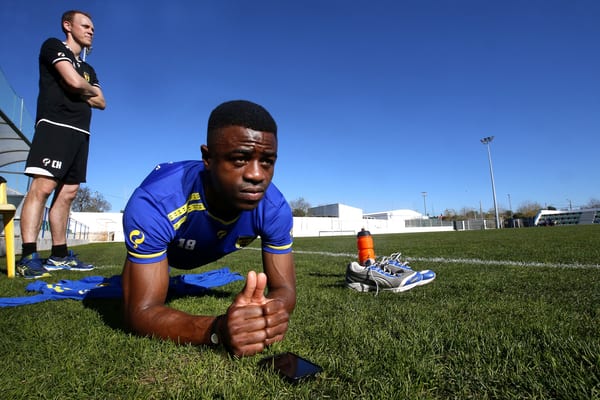 Friesland Post presenteert elke maandag in een vogelvlucht hét sportoverzicht uit onze provincie. Dit weekend onder andere: UNIS Flyers tankt vertrouwen voor bekerfinale, Jorrit Bergsma en Sjinkie Knecht pakken goud en sc Heereveen en Cambuur op trainingskamp in het buitenland.