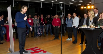 Registratie nieuw initiatief .frl is begonnen .frl