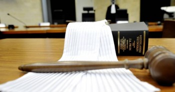 Woede om zittingslocatie in Friese zaak Woede om zittingslocatie in Friese zaak