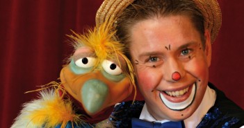 Win twee vrijkaarten voor het Kerstcircus van Sander & Friends! Charlie & Sander Kerstcircus