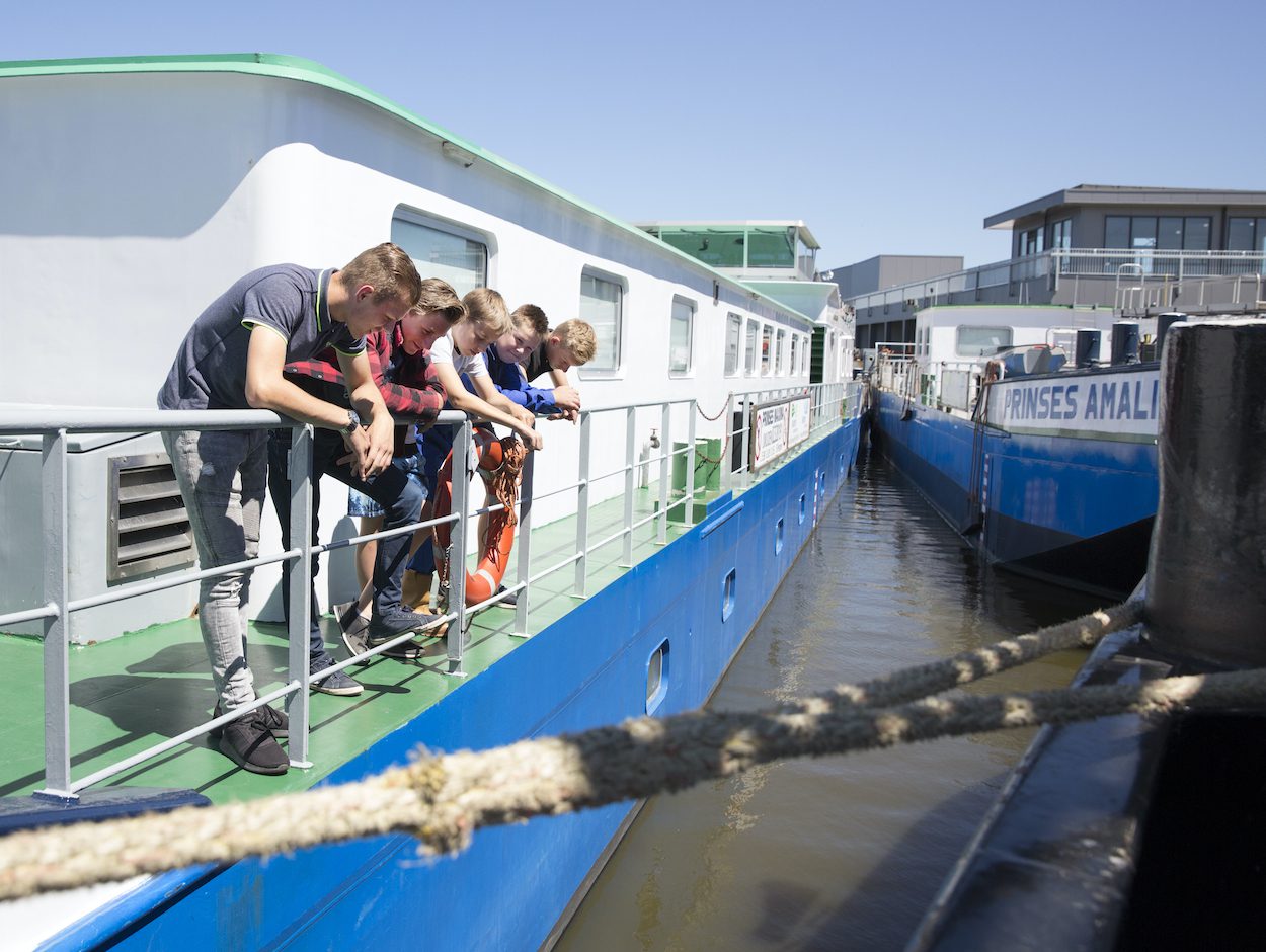 Leren wonen en werken aan boord