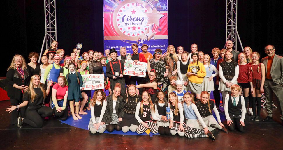 Goochelaar Lucas van Dijk wint 3e editie ‘Circus Got Talent’