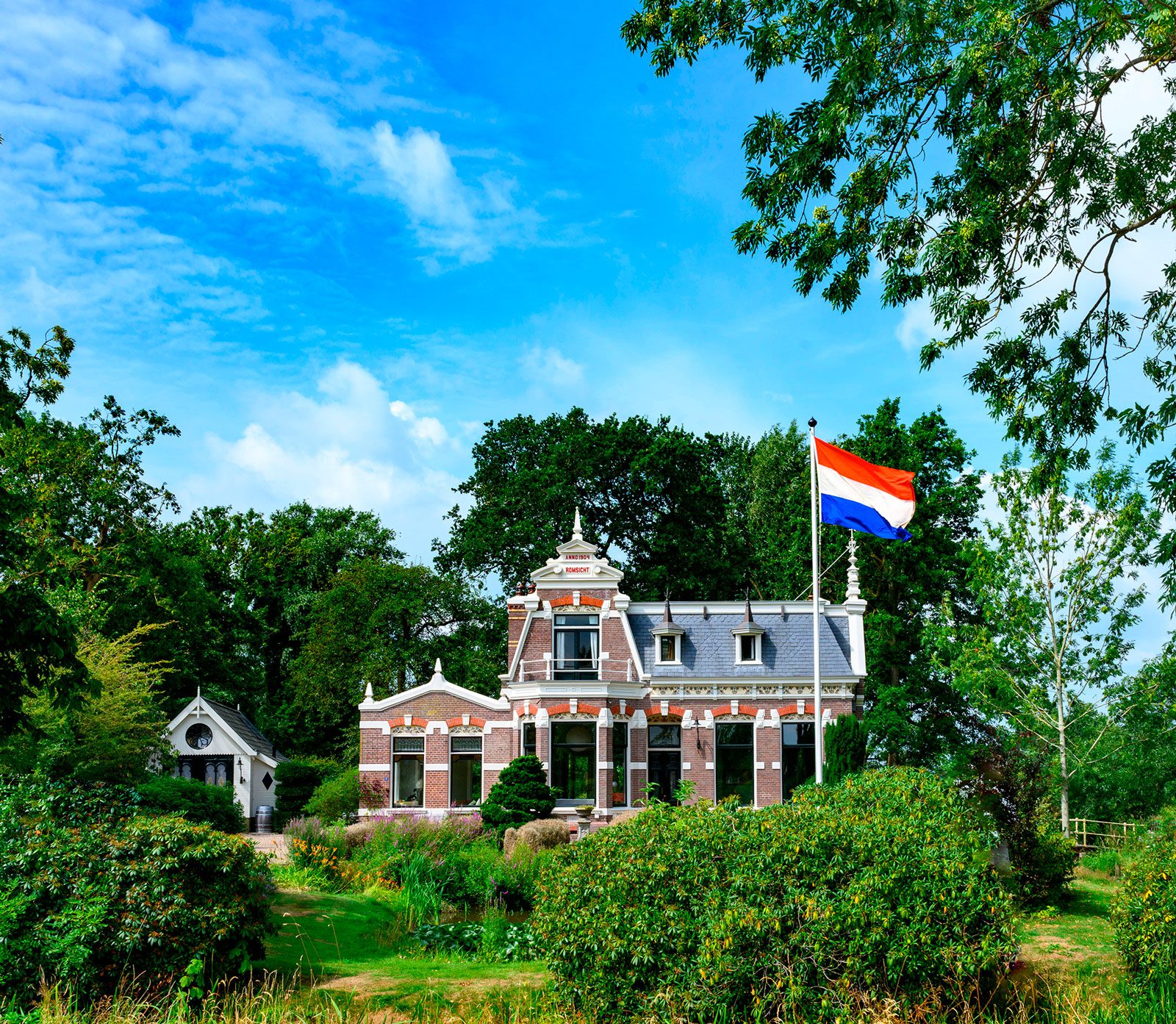 'Eene kleine villa' in Heeg