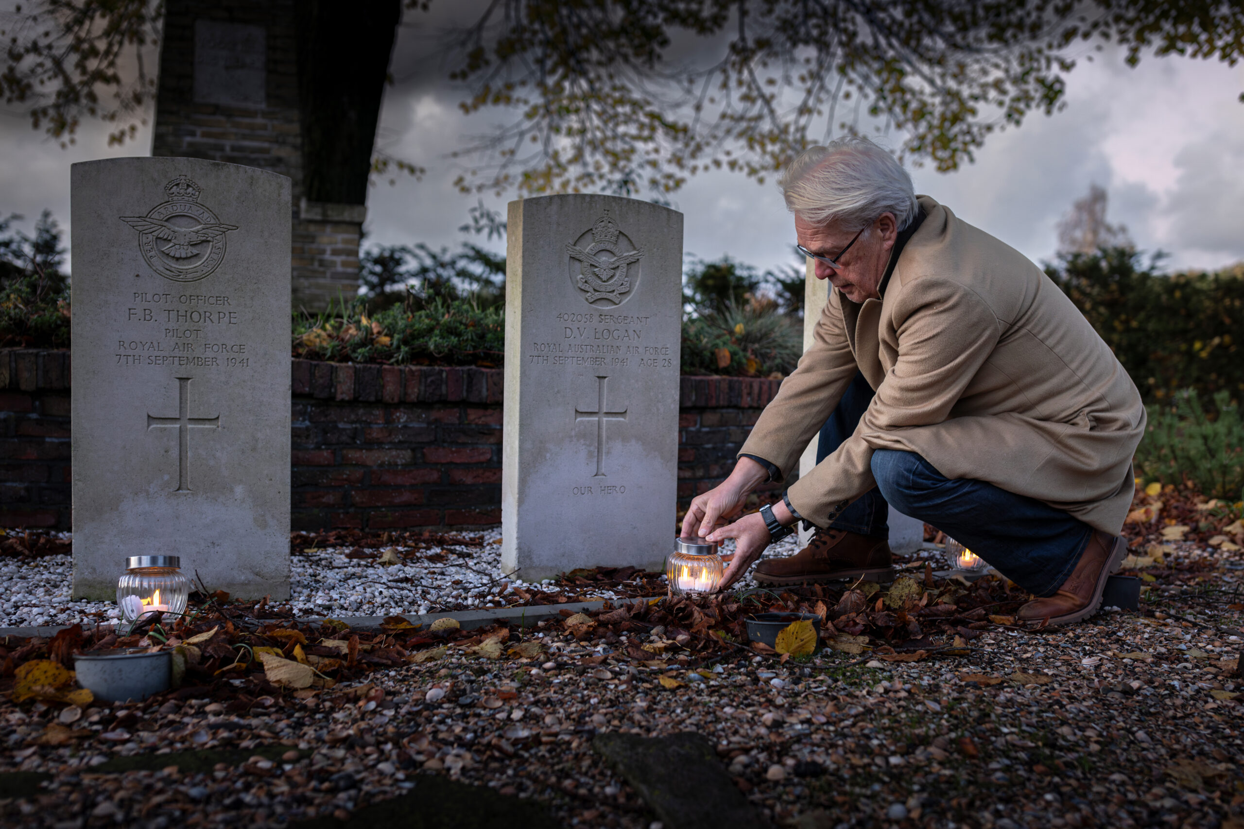 Oorlogsgraven in het licht