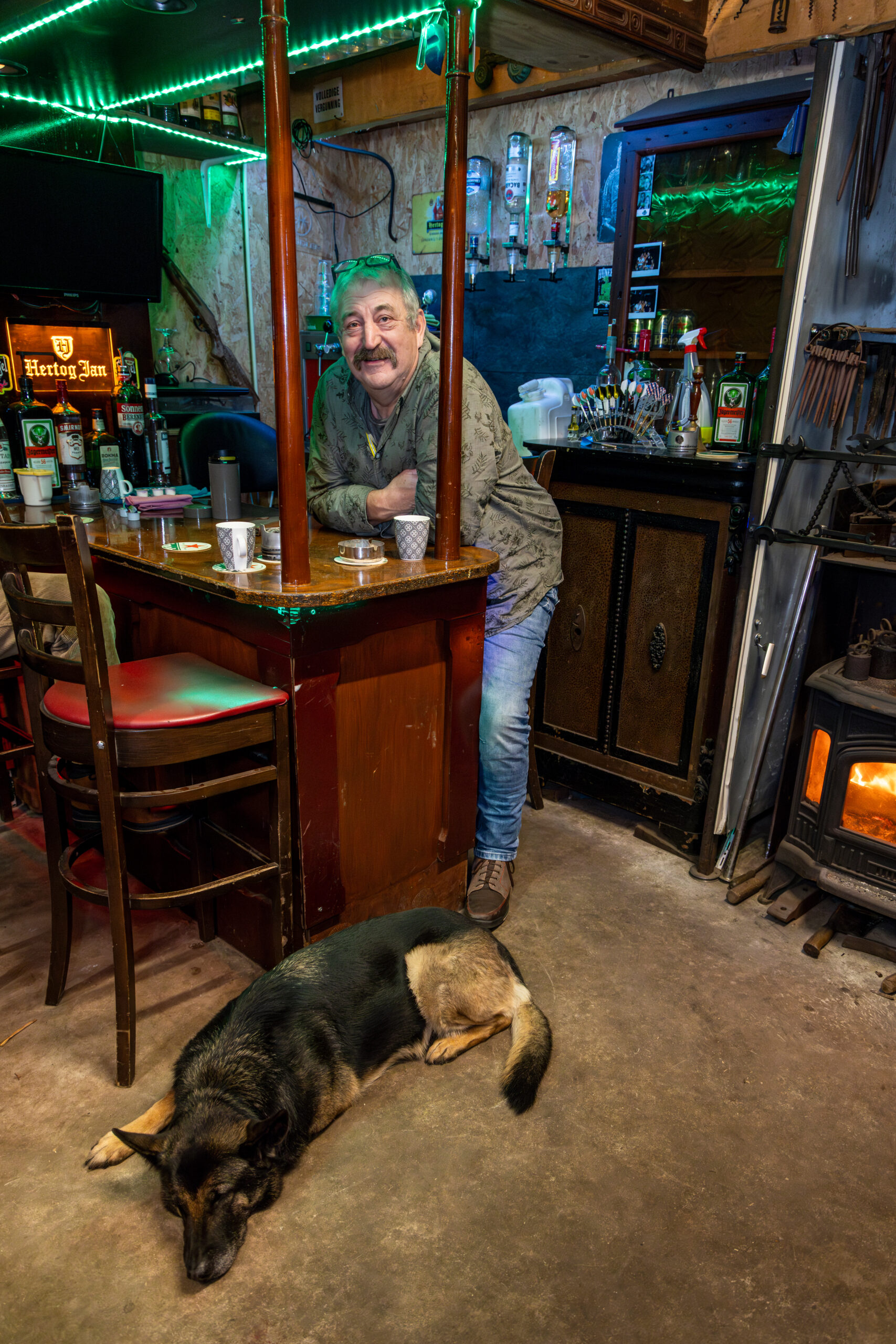 De Mancave | Piet Westera uit Bantega