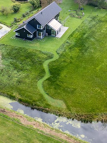 Markante woning in Luxwoude