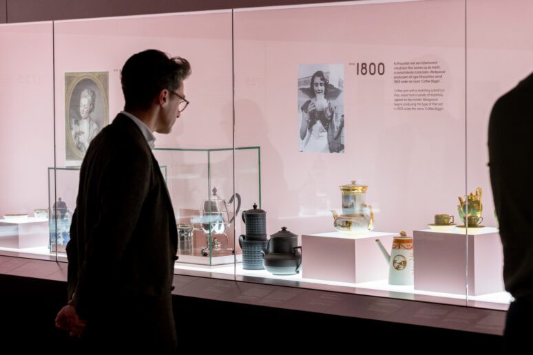Drukke opening koffietentoonstelling Princessehof